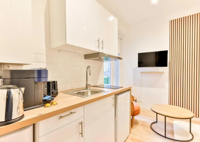 아파트 Cozy In The Heart Of The 9th Arrondissement 파리